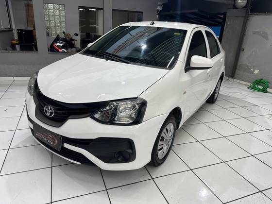 TOYOTA ETIOS 1.5 X PLUS 16V FLEX 4P MANUAL